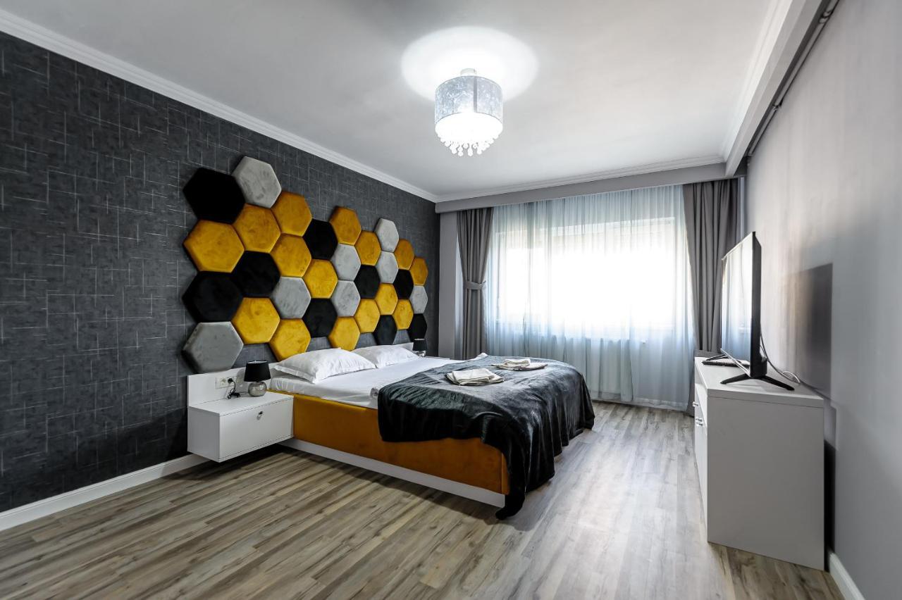 Feeling Home Apartment อาราด ภายนอก รูปภาพ